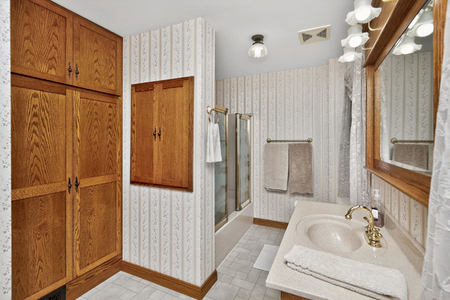 Next Photo