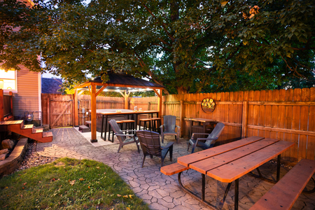 Next Photo
